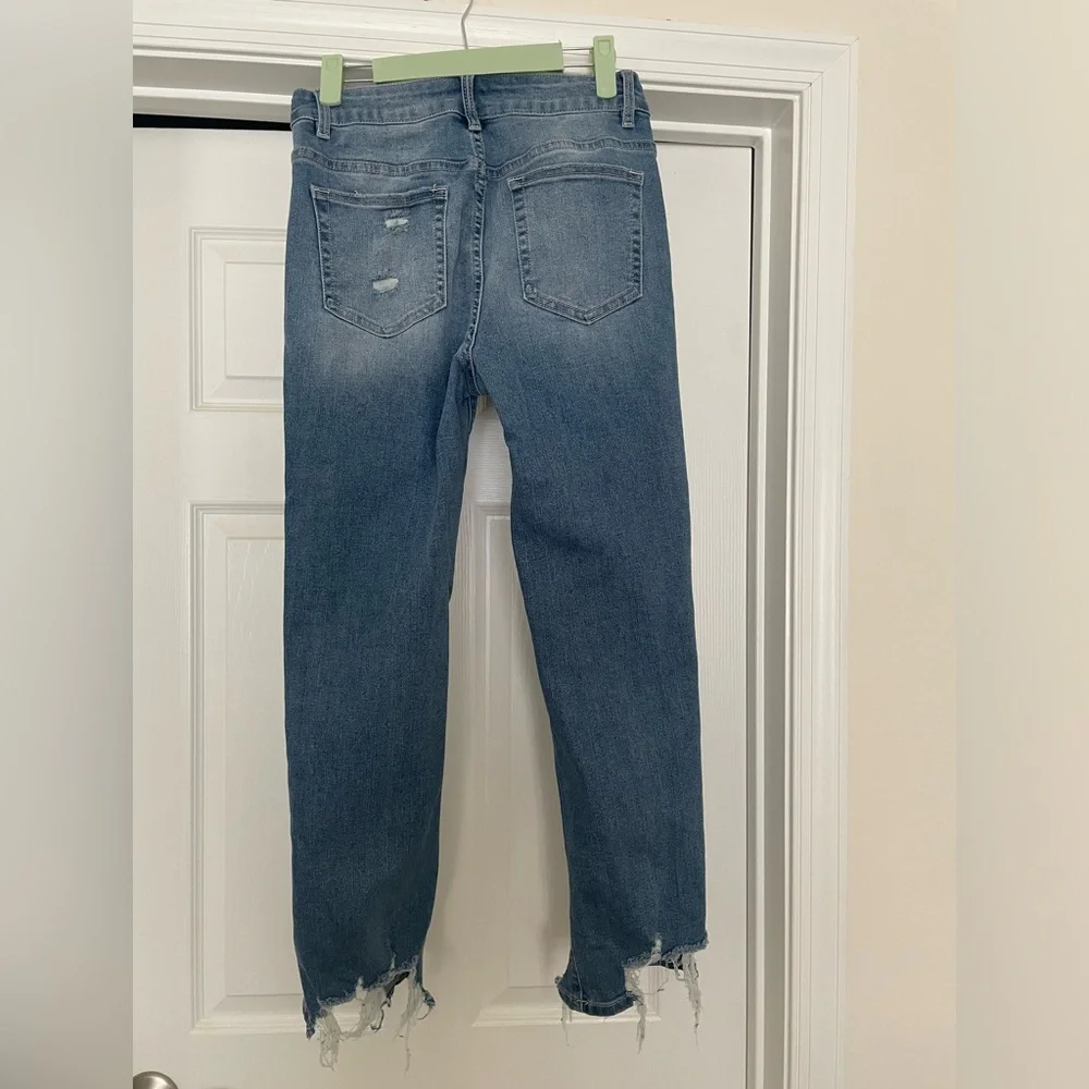 Distressed Denim Frayed Jeans NEW